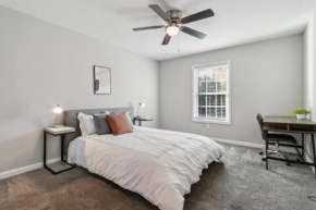 Barcelo At East Cobb Q5 1 Bd 1bth Newly Furnished